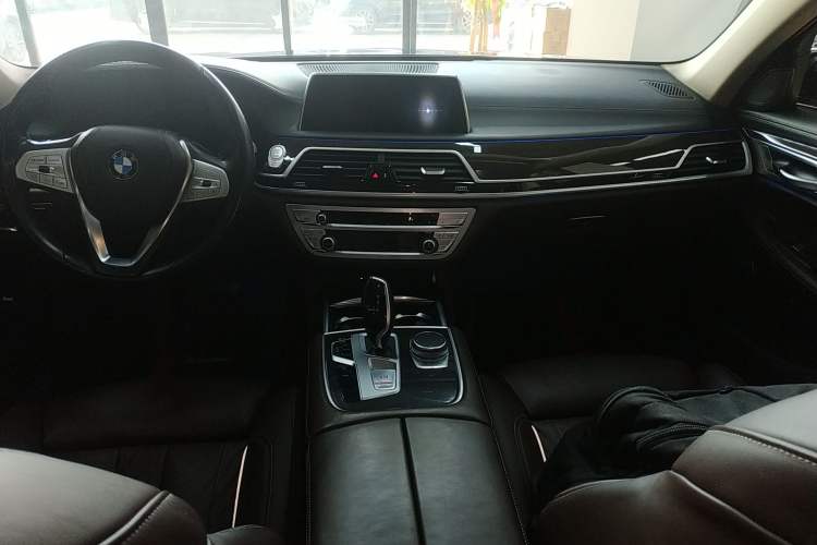 Used BMW 7 Series 2019 Updated 730Li Luxury Package Audio And AC Panel