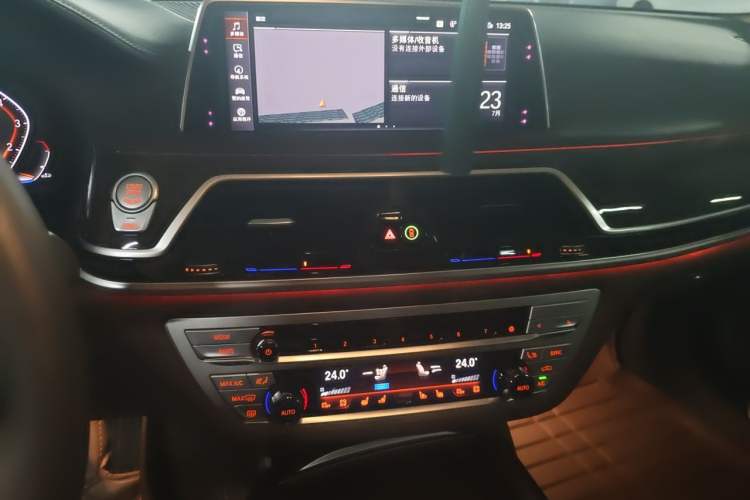 Used BMW 7 Series 2019 Updated 740Li Luxury Package Premium Edition Audio And AC Panel