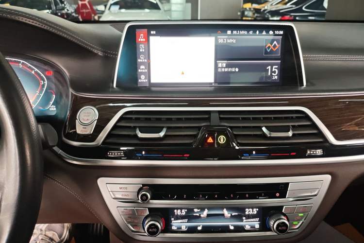 Used BMW 7 Series 2019 Updated 730Li Luxury Package Audio And AC Panel