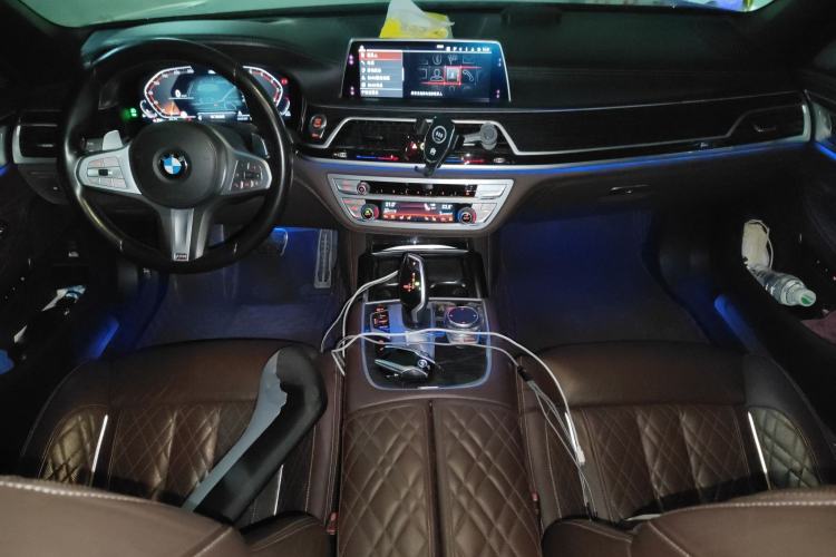 Used BMW 7 Series 2019 Updated 740Li Luxury Version M Sport Package Center Console