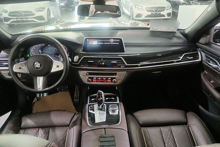 Used BMW 7 Series 2019 730Li M Sport Package Center Console