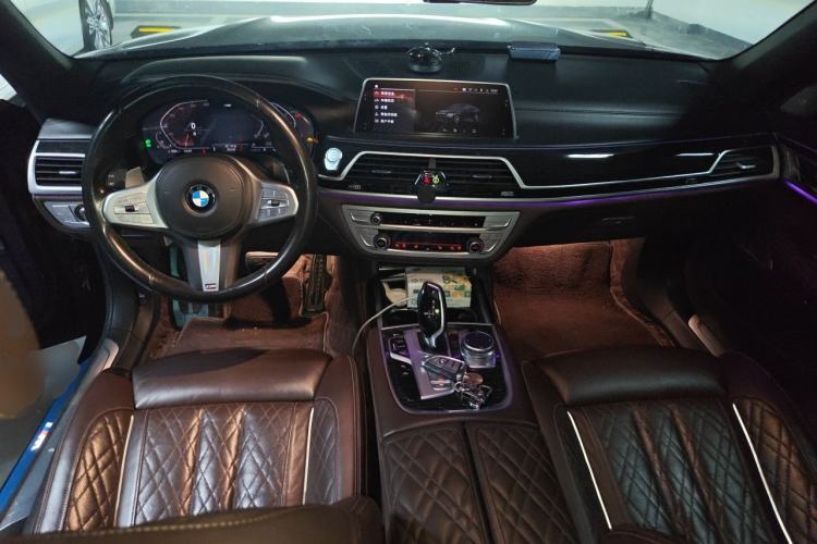Used BMW 7 Series 2019 740Li Leading Model M Sport Package Center Console