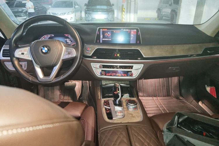 Used BMW 7 Series 2019 740Li Leading Edition Luxury Package Center Console