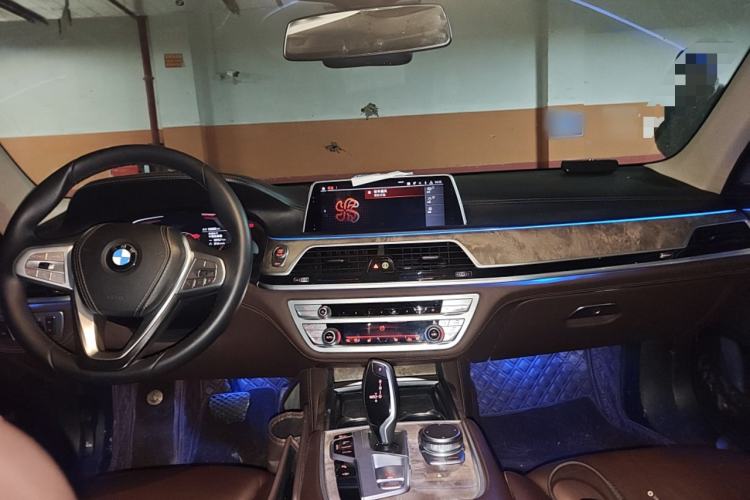Used BMW 7 Series 2019 740Li Leading Edition Luxury Package Center Console