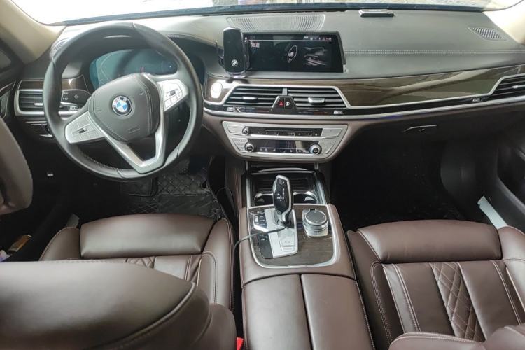 Used BMW 7 Series 2019 Updated 730Li Luxury Package Center Console