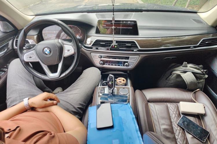 Used BMW 7 Series 2019 Updated 730Li Luxury Package Center Console