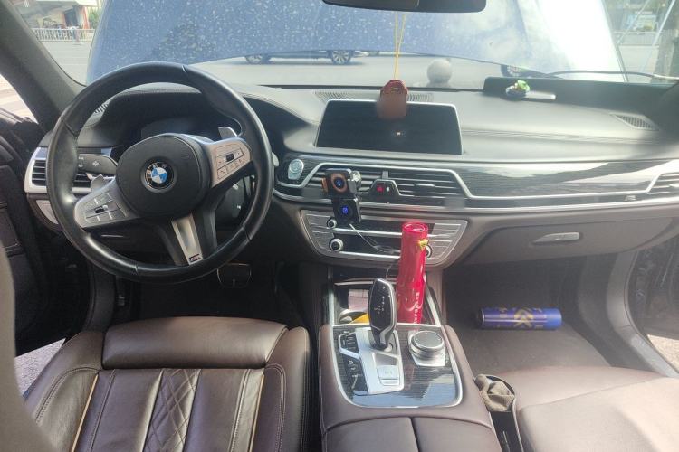 Used BMW 7 Series 2019 730Li M Sport Package Center Console