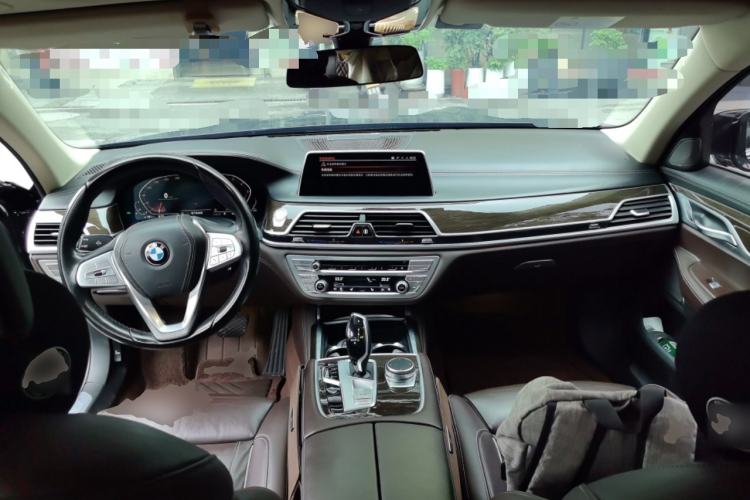 Used BMW 7 Series 2019 Updated 730Li Luxury Package Center Console