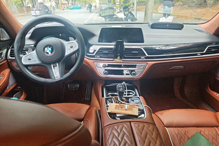 Used BMW 7 Series 2019 Restyled 740Li xDrive Executive M Sport Package Center Console