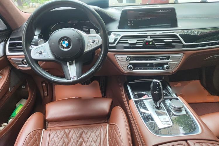 Used BMW 7 Series 2019 Updated 740Li Luxury Version M Sport Package Center Console