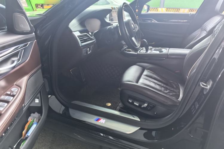 Used BMW 7 Series 2019 730Li M Sport Package Driver Seat