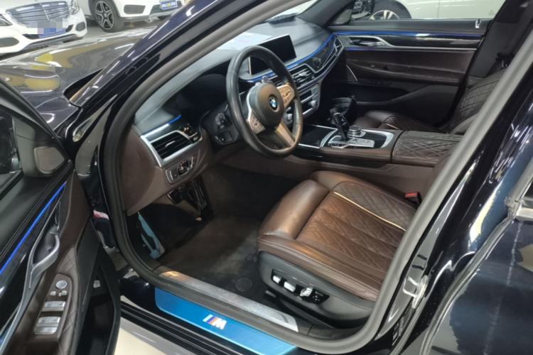 Used BMW 7 Series 2019 Restyled 740Li Leading Edition M Sport Package Driver Seat
