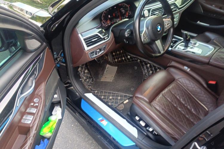 Used BMW 7 Series 2019 Restyled 740Li Leading Edition M Sport Package Driver Seat