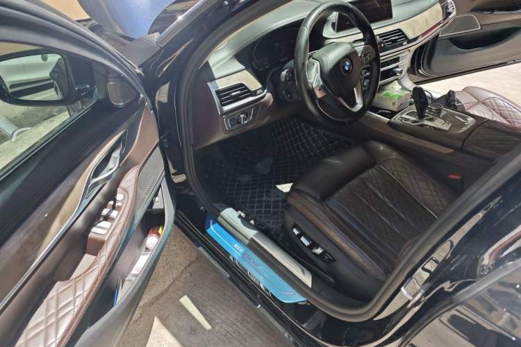 Used BMW 7 Series 2019 740Li Leading Edition Luxury Package Driver Seat