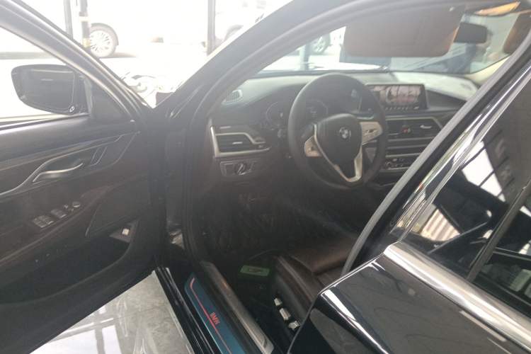 Used BMW 7 Series 2019 730Li Luxury Package Driver Seat