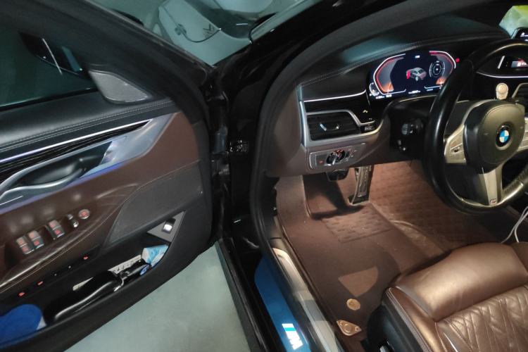 Used BMW 7 Series 2019 Updated 740Li Luxury Version M Sport Package Driver Seat