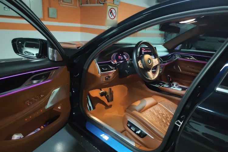 Used BMW 7 Series 2019 Restyled 740Li xDrive Executive M Sport Package Driver Seat