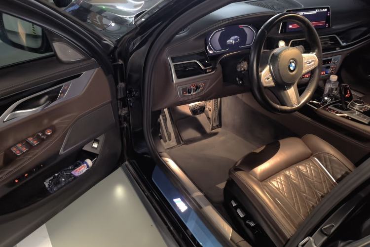Used BMW 7 Series 2019 Updated 740Li Luxury Version M Sport Package Driver Seat