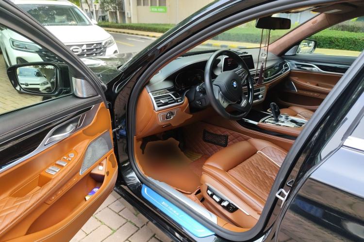 Used BMW 7 Series 2019 740Li Luxury Edition with Premium Package Driver Seat