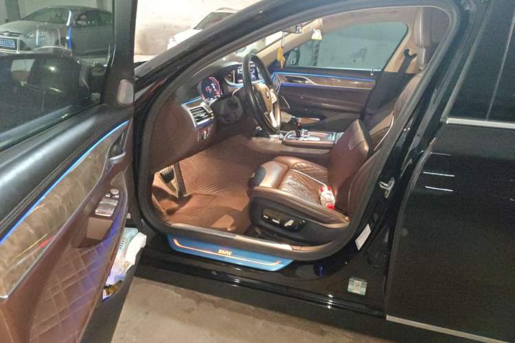 Used BMW 7 Series 2019 Restyled 740Li Leading Luxury Package Driver Seat
