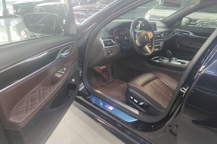 Used BMW 7 Series 2019 740Li Leading Model M Sport Package Driver Seat