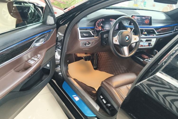 Used BMW 7 Series 2019 Restyled 730Li M Sport Package Driver Seat
