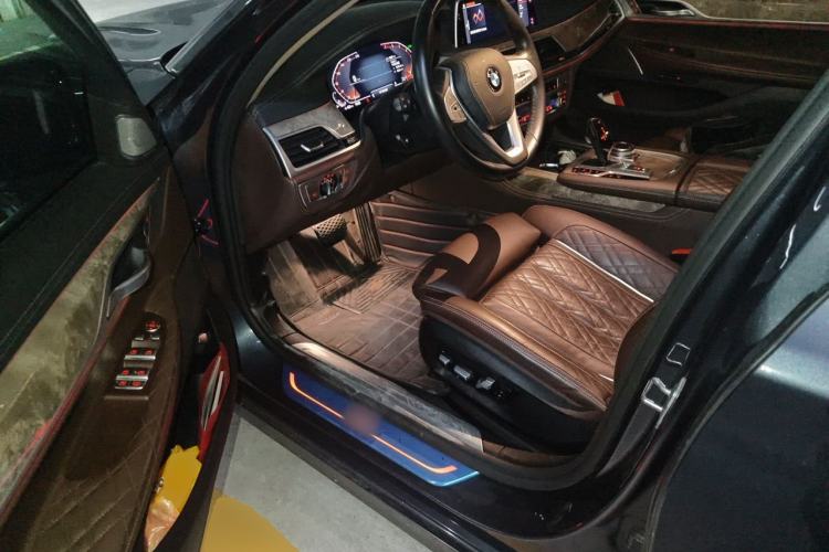 Used BMW 7 Series 2019 740Li Leading Edition Luxury Package Driver Seat