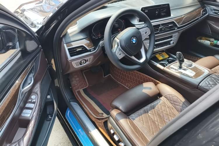 Used BMW 7 Series 2019 740Li Luxury Edition with Premium Package Driver Seat