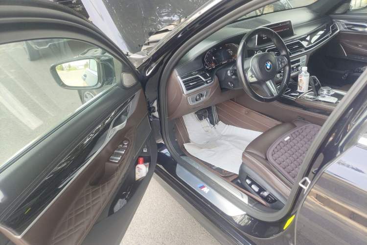 Used BMW 7 Series 2019 Restyled 740Li Leading Luxury Package Driver Seat