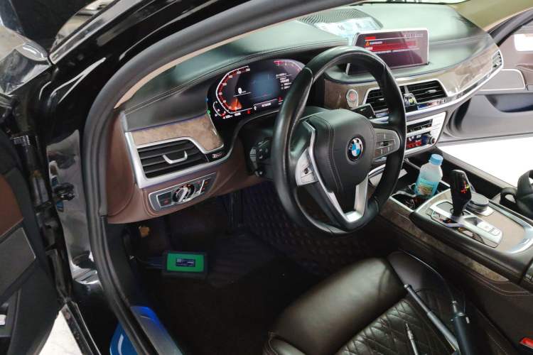 Used BMW 7 Series 2019 Restyled 740Li Leading Luxury Package Driver Seat