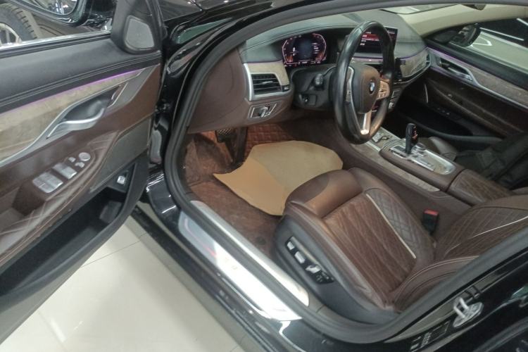 Used BMW 7 Series 2019 Restyled 740Li Leading Luxury Package Driver Seat