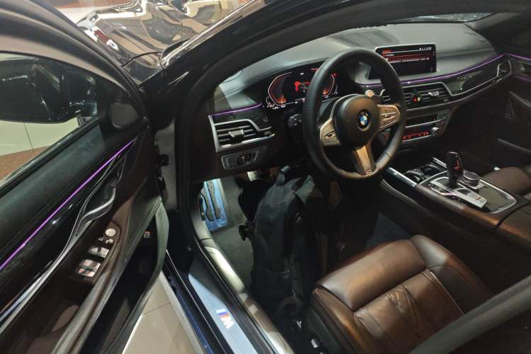 Used BMW 7 Series 2019 730Li M Sport Package Driver Seat