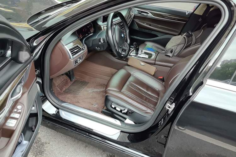 Used BMW 7 Series 2019 Updated 730Li Luxury Package Driver Seat