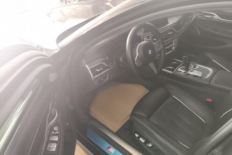 Used BMW 7 Series 2019 Restyled 740Li Leading Edition M Sport Package Driver Seat