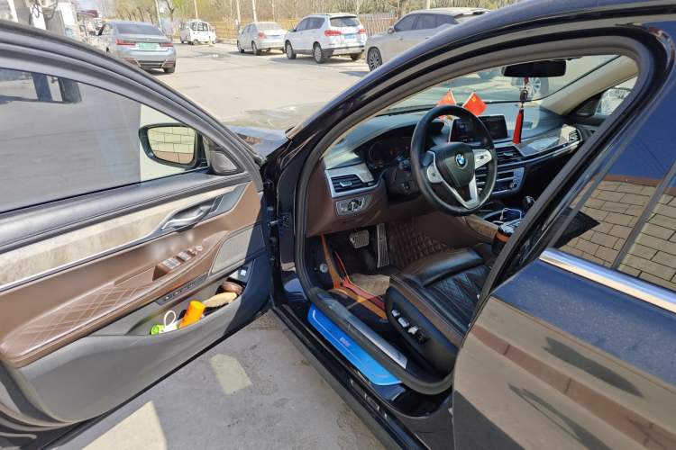 Used BMW 7 Series 2019 Restyled 740Li Leading Luxury Package Driver Seat