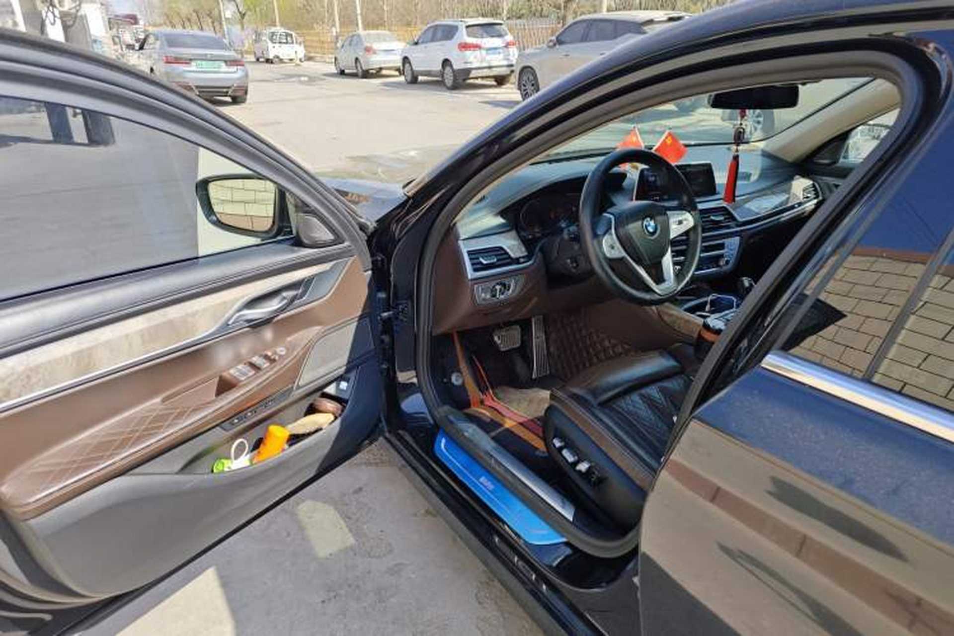 Used BMW 7 Series 2019 Restyled 740Li Leading Luxury Package Driver Seat