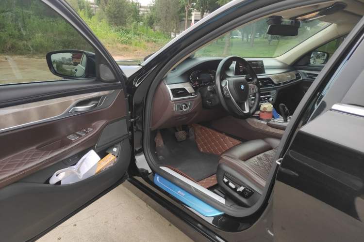Used BMW 7 Series 2019 Restyled 740Li Leading Luxury Package Driver Seat
