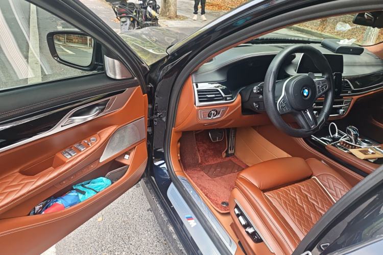 Used BMW 7 Series 2019 Restyled 740Li xDrive Executive M Sport Package Driver Seat