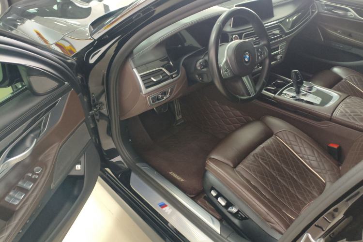 Used BMW 7 Series 2019 Restyled 740Li Leading Edition M Sport Package Driver Seat
