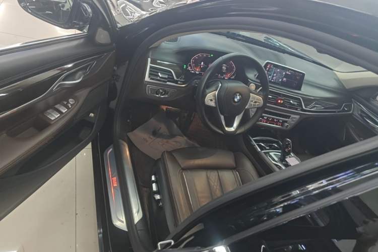 Used BMW 7 Series 2019 Updated 730Li Luxury Package Driver Seat