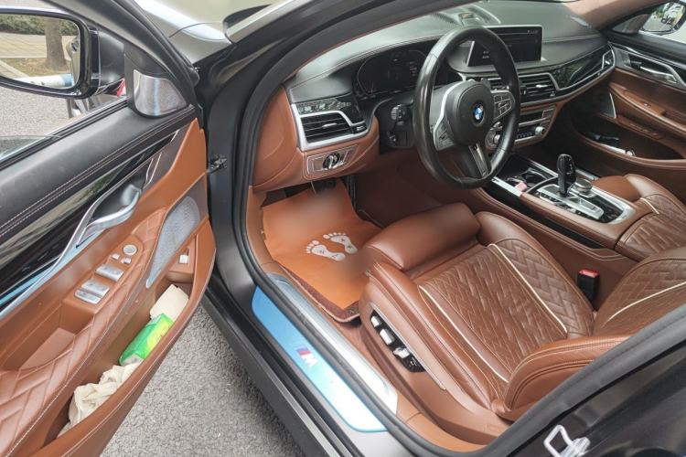 Used BMW 7 Series 2019 Updated 740Li Luxury Version M Sport Package Driver Seat