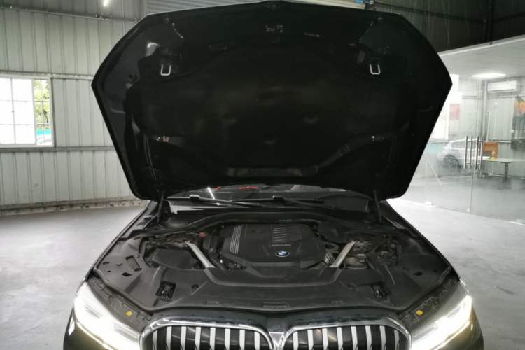 Used BMW 7 Series 2019 Updated 740Li Luxury Version M Sport Package Engine Bay
