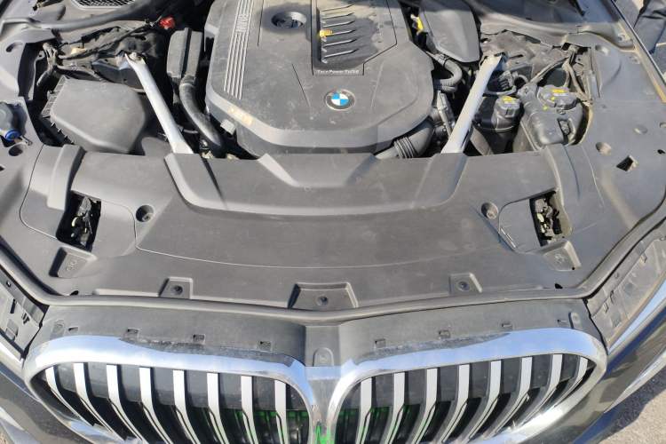 Used BMW 7 Series 2019 740Li Leading Model M Sport Package Engine Bay