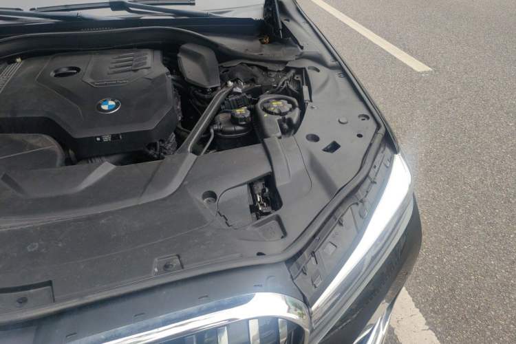 Used BMW 7 Series 2019 730Li Luxury Package Engine Bay Left