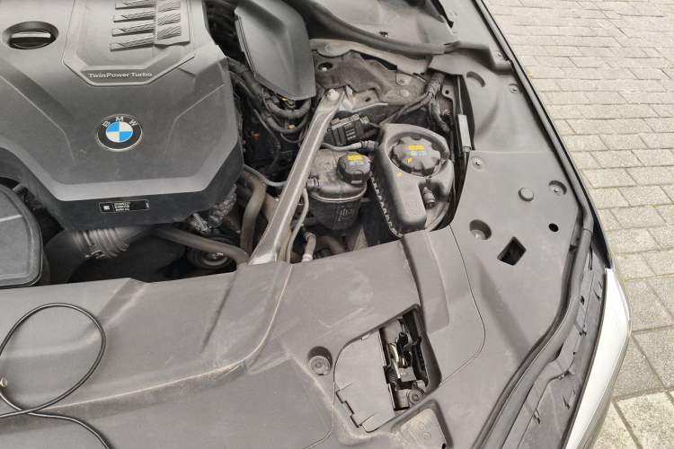 Used BMW 7 Series 2019 730Li M Sport Package Engine Bay Left