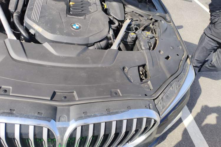 Used BMW 7 Series 2019 740Li Leading Model M Sport Package Engine Bay Left