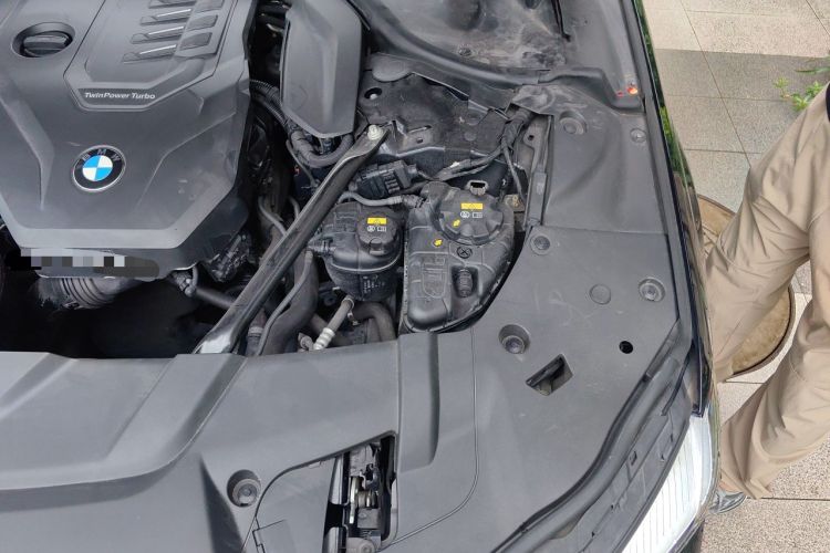 Used BMW 7 Series 2019 730Li M Sport Package Engine Bay Left