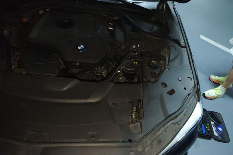 Used BMW 7 Series 2019 730Li M Sport Package Engine Bay Left