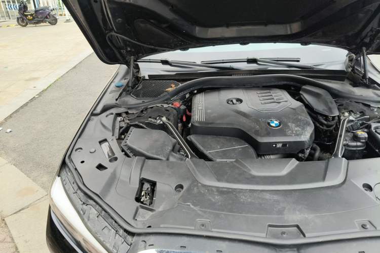 Used BMW 7 Series 2019 730Li M Sport Package Engine Bay Right