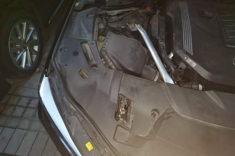 Used BMW 7 Series 2019 740Li xDrive Executive M Sport Package Engine Bay Right